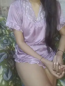 Snapshot of angel-cinderella chatting on March 8, 2026, 10:13 pm angel-cinderella online show from March 8, 2026, 10:13 pm