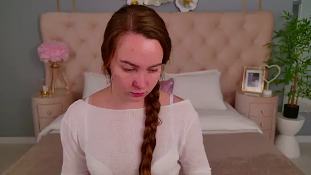 JaniceCollins online show from December 3, 2025, 2:19 am