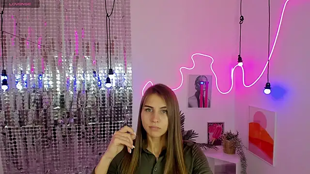 Snapshot of CharmBianca chatting on January 30, 2025, 11:44 am CharmBianca online show from January 30, 2025, 11:44 am