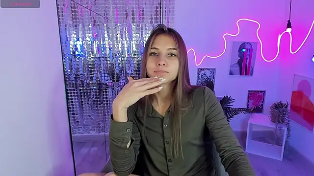 Snapshot of CharmBianca chatting on February 14, 2025, 6:08 pm CharmBianca online show from February 14, 2025, 6:08 pm