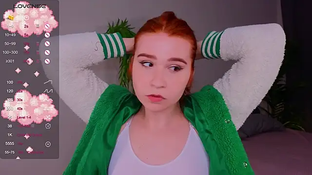 Snapshot of Anncouette_ chatting on February 21, 2025, 7:12 am Anncouette  online show from February 21, 2025, 7:12 am