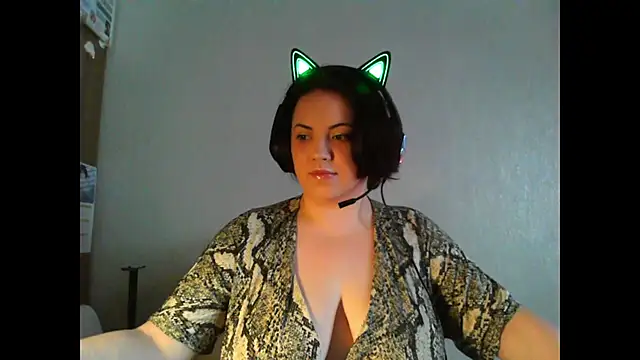 Snapshot of BlackkkVelvet chatting on March 7, 2025, 12:01 pm BlackkkVelvet online show from March 7, 2025, 12:01 pm