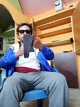 bigcock thick online show from March 4, 2026, 11:22 pm