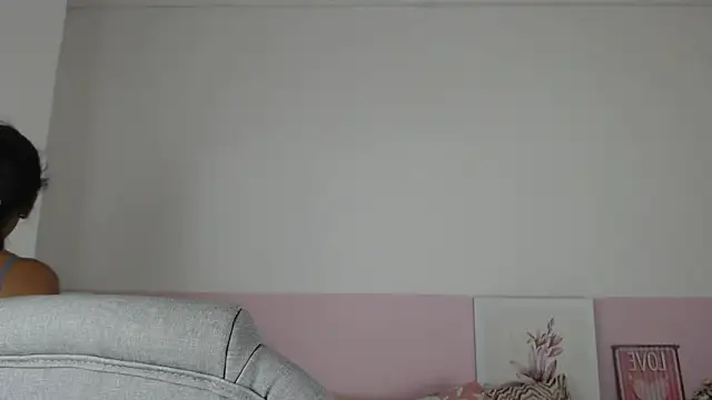 Snapshot of brendathompson_ chatting on February 11, 2025, 12:48 pm brendathompson online show from February 11, 2025, 12:48 pm