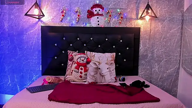 Snapshot of emberhodson chatting on December 2, 2025, 12:10 pm emberhodson online show from December 2, 2025, 12:10 pm