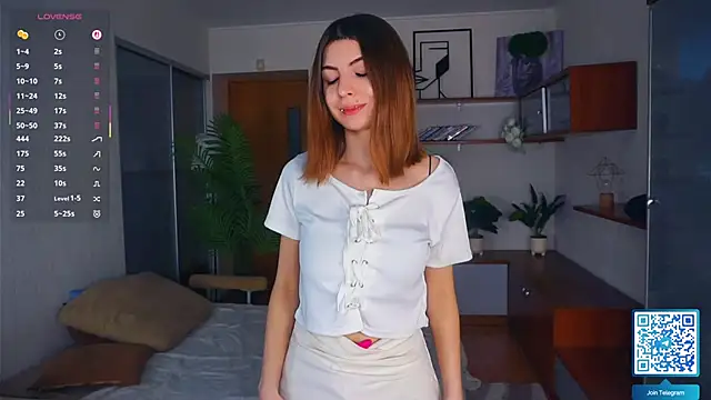 ErlinaBuoy online show from December 1, 2025, 6:40 am