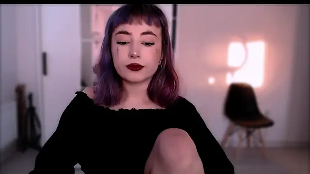 purplewitch online show from December 20, 2025, 10:33 am