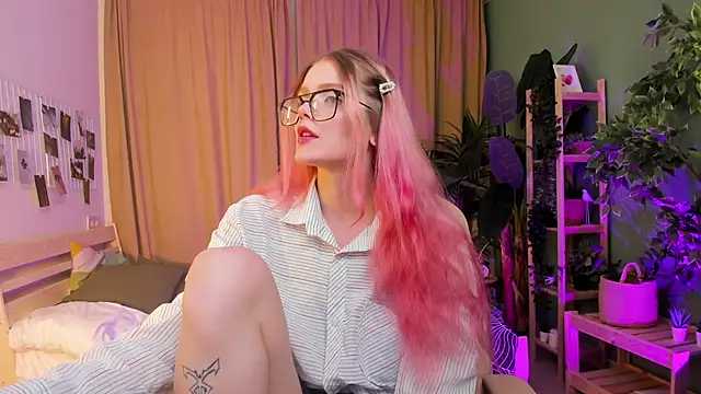 Snapshot of Gretchen_Mol chatting on January 10, 2026, 7:32 am Gretchen Mol online show from January 10, 2026, 7:32 am