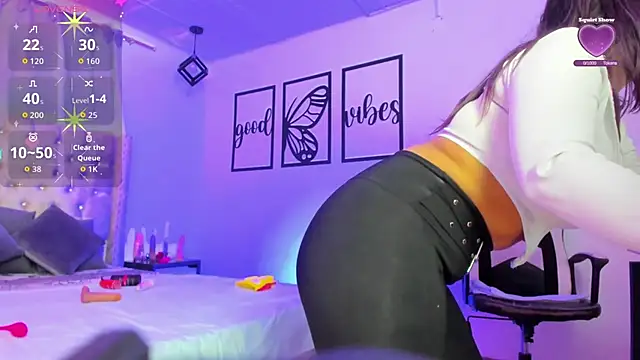 Snapshot of nicolee_millerr chatting on January 7, 2026, 12:40 pm nicolee millerr online show from January 7, 2026, 12:40 pm