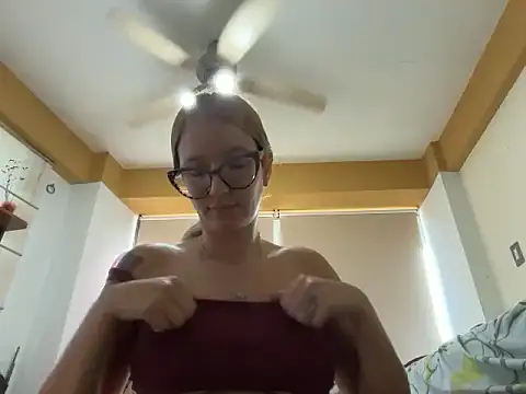 Mermaid-hana online show from October 16, 2025, 11:44 am