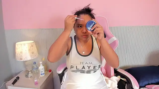 Snapshot of yeikafoxy chatting on November 5, 2025, 11:32 am yeikafoxy online show from November 5, 2025, 11:32 am