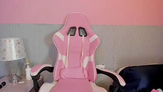 Snapshot of yeikafoxy chatting on November 16, 2025, 9:48 am yeikafoxy online show from November 16, 2025, 9:48 am