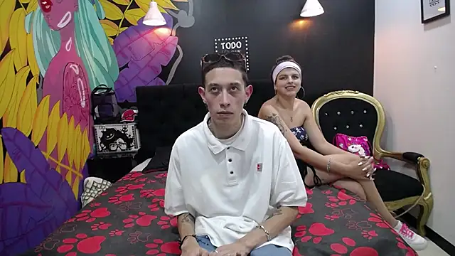 SimonAndJocelyn online show from February 17, 2025, 7:42 pm