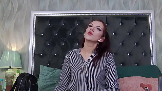 Snapshot of LissaAnn chatting on February 26, 2026, 3:49 am LissaAnn online show from February 26, 2026, 3:49 am