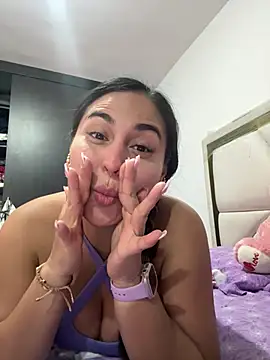 Snapshot of dulcehot_1502 chatting on February 25, 2025, 7:25 pm dulcehot 1502 online show from February 25, 2025, 7:25 pm