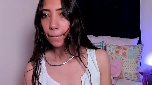 Miss veronicaa2 online show from December 1, 2025, 1:05 pm