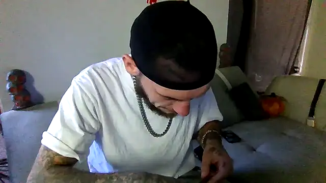 Snapshot of cruz815 chatting on October 26, 2025, 7:31 pm cruz815 online show from October 26, 2025, 7:31 pm