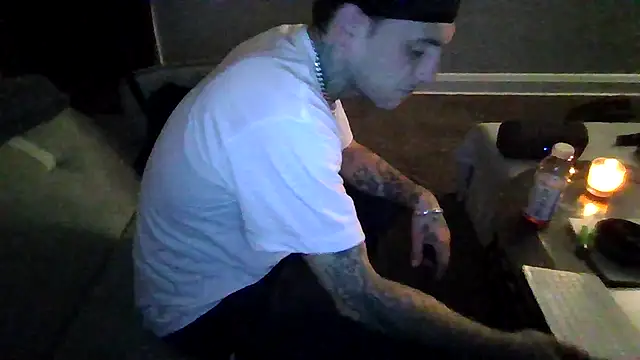 Snapshot of cruz815 chatting on November 18, 2025, 7:57 am cruz815 online show from November 18, 2025, 7:57 am