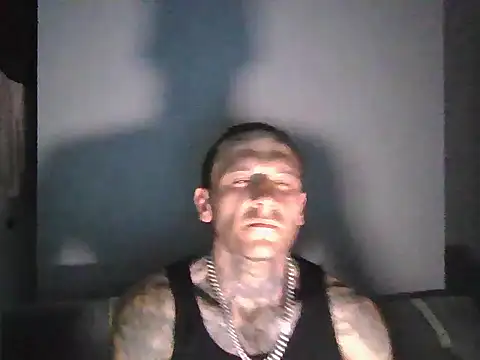 Snapshot of cruz815 chatting on November 19, 2025, 7:03 pm cruz815 online show from November 19, 2025, 7:03 pm