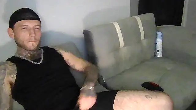 Snapshot of cruz815 chatting on November 28, 2025, 2:47 am cruz815 online show from November 28, 2025, 2:47 am