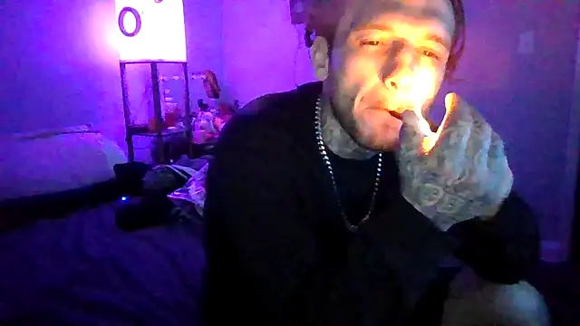 Snapshot of cruz815 chatting on December 1, 2025, 10:26 pm cruz815 online show from December 1, 2025, 10:26 pm