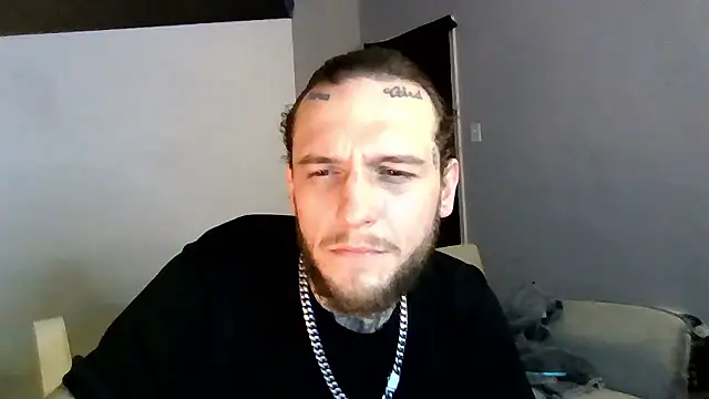 Snapshot of cruz815 chatting on January 14, 2026, 11:20 pm cruz815 online show from January 14, 2026, 11:20 pm