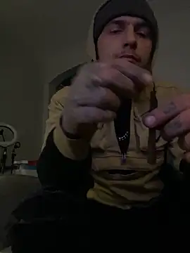 Snapshot of cruz815 chatting on March 15, 2026, 1:22 am cruz815 online show from March 15, 2026, 1:22 am