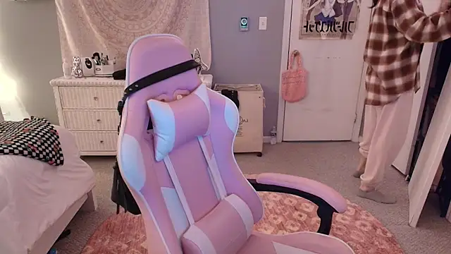 Snapshot of princesselysia chatting on November 7, 2025, 1:05 am princesselysia online show from November 7, 2025, 1:05 am