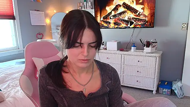 Snapshot of princesselysia chatting on February 3, 2026, 3:50 pm princesselysia online show from February 3, 2026, 3:50 pm