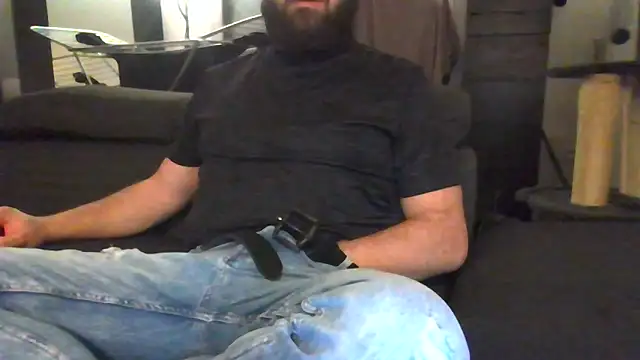 Snapshot of Zer_oki chatting on February 19, 2025, 11:36 pm Zer oki online show from February 19, 2025, 11:36 pm