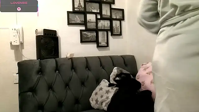 Snapshot of MirandaLatinaLovely chatting on September 11, 2025, 3:01 pm MirandaLatinaLovely online show from September 11, 2025, 3:01 pm