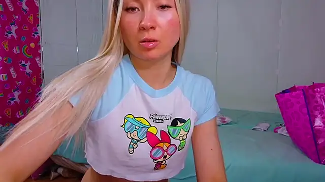 Snapshot of TwerkingCheerleader chatting on March 5, 2026, 9:00 pm TwerkingCheerleader online show from March 5, 2026, 9:00 pm