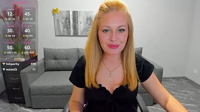 Snapshot of Mira_Whites chatting on April 5, 2026, 12:35 pm Mira Whites online show from April 5, 2026, 12:35 pm