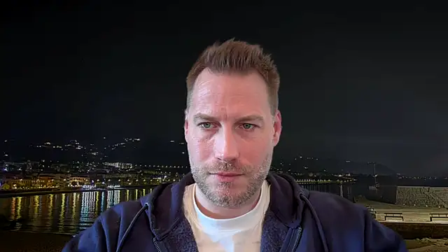 Snapshot of Christian87xxx chatting on February 4, 2025, 1:16 pm Christian87xxx online show from February 4, 2025, 1:16 pm