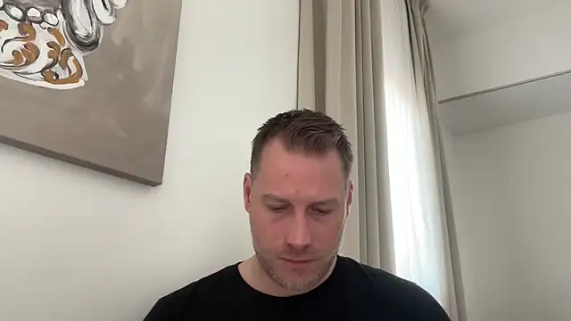 Snapshot of Christian87xxx chatting on February 12, 2026, 12:33 pm Christian87xxx online show from February 12, 2026, 12:33 pm