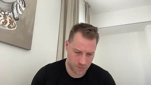 Snapshot of Christian87xxx chatting on February 13, 2026, 10:22 am Christian87xxx online show from February 13, 2026, 10:22 am