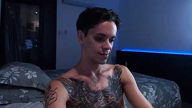 Snapshot of William_Henry_ chatting on October 7, 2025, 2:14 pm William Henry online show from October 7, 2025, 2:14 pm