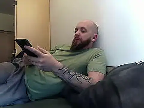 Snapshot of Chester_2006 chatting on February 18, 2025, 2:49 pm Chester 2006 online show from February 18, 2025, 2:49 pm