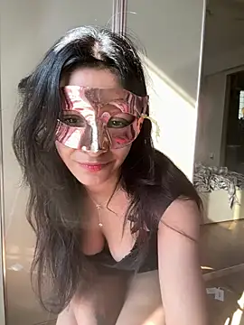 princess rainaa online show from February 2, 2025, 10:46 am