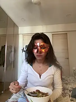princess rainaa online show from February 4, 2025, 4:59 am