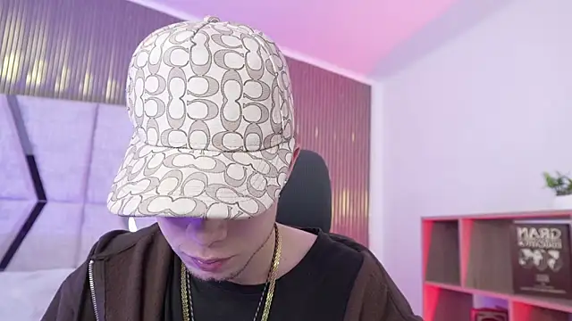 Snapshot of marcuscollins1_ chatting on January 7, 2026, 2:19 pm marcuscollins1 online show from January 7, 2026, 2:19 pm