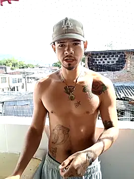 Niick01  online show from October 31, 2025, 1:23 pm