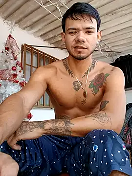 Snapshot of Niick01_ chatting on January 14, 2026, 4:01 pm Niick01 online show from January 14, 2026, 4:01 pm