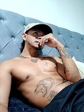 Snapshot of Niick01_ chatting on January 18, 2026, 11:41 pm Niick01 online show from January 18, 2026, 11:41 pm