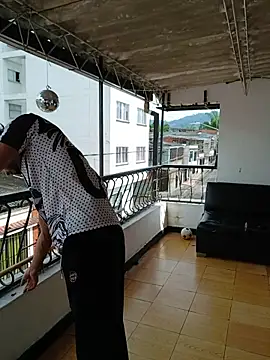 Snapshot of Niick01_ chatting on February 25, 2026, 2:05 pm Niick01 online show from February 25, 2026, 2:05 pm