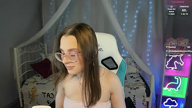 kaisajenner online show from February 17, 2025, 1:15 am