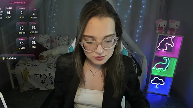 kaisajenner online show from March 17, 2025, 9:23 pm