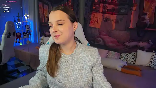 kaisajenner online show from November 30, 2025, 5:17 pm