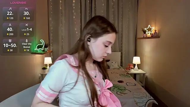 kaisajenner online show from December 1, 2025, 7:08 pm