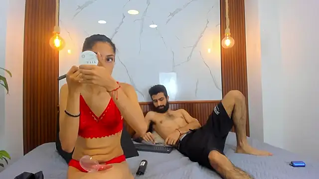 Arah issaa online show from March 13, 2025, 10:10 pm